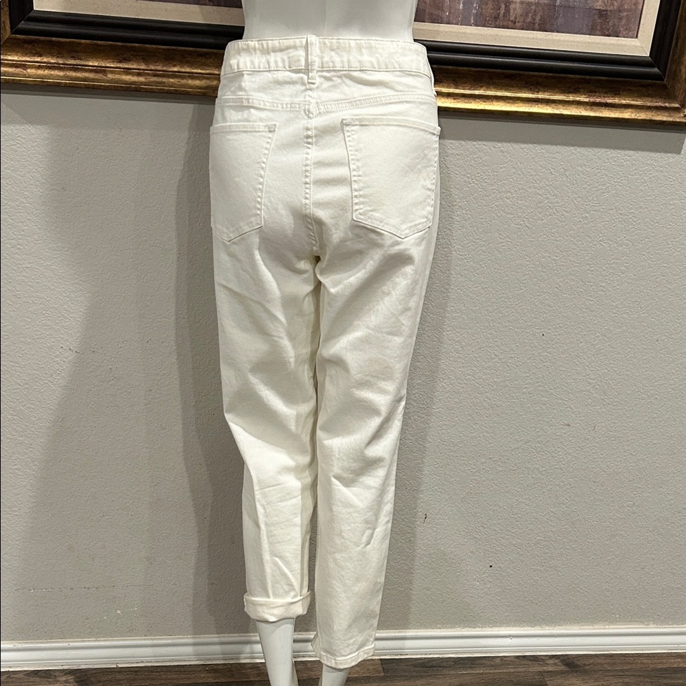 Women's White Jeans - Picture 2 of 4